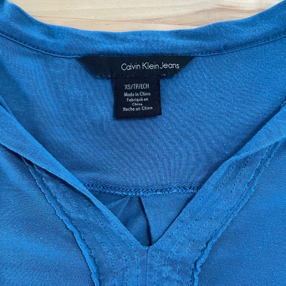 Calvin Klein teal shirt - Picture 3 of 5